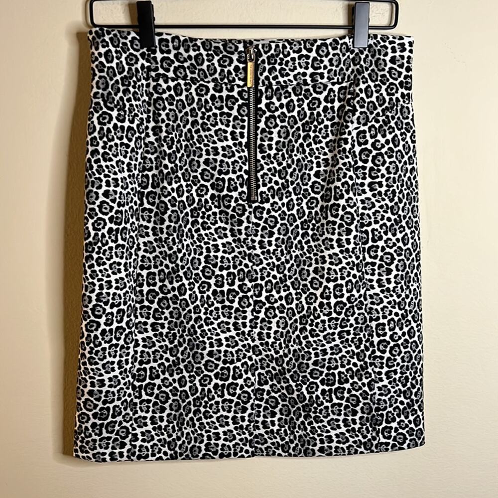 MICHAEL Michael Kors Leopard Black/White Pencil Skirt - Picture 3 of 5